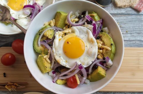 5-Minute Keto Avocado Egg Salad